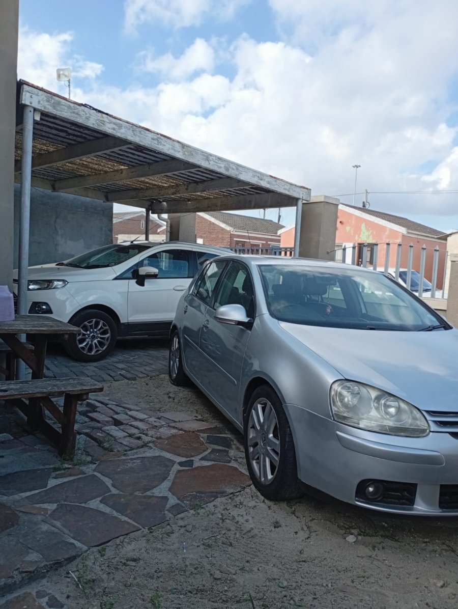 3 Bedroom Property for Sale in Mandela Park Western Cape